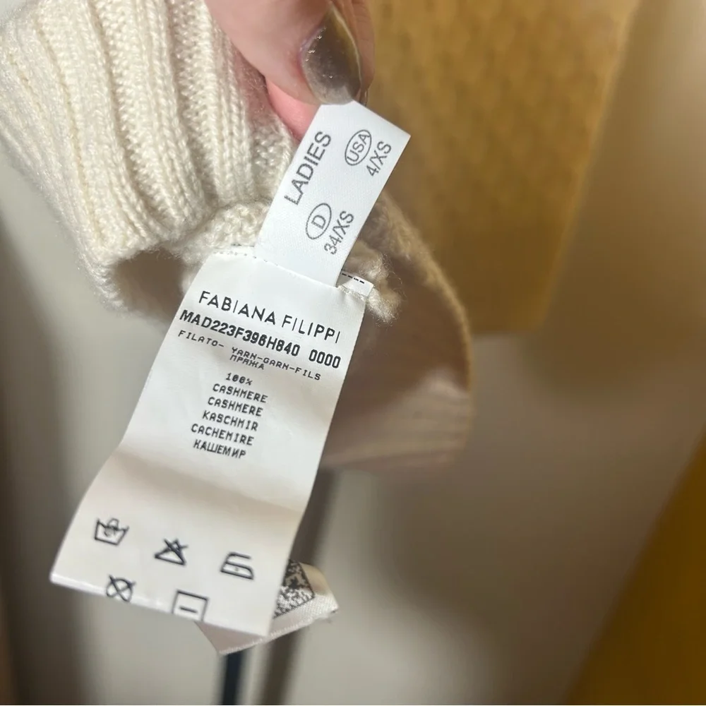 Fabiana Filippi Italy Cashmere Cable Knit Sweater Vest Quiet Luxury Cream Size 4